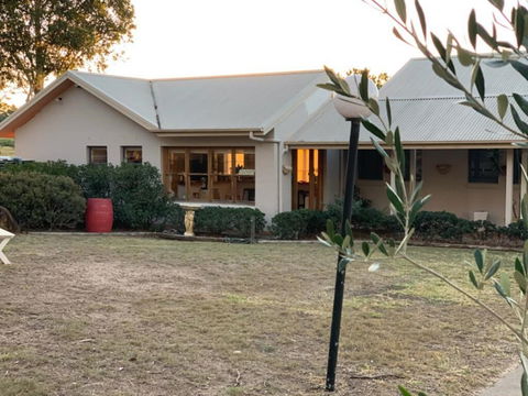 James Estate Wines - Sydney 4u 1