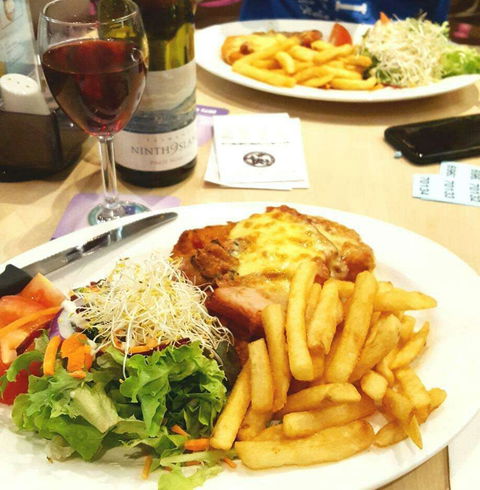 Tewantin-Noosa RSL - Sydney 4u 0
