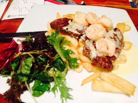 Breakers Bar & Cafe - Sydney 4u 0