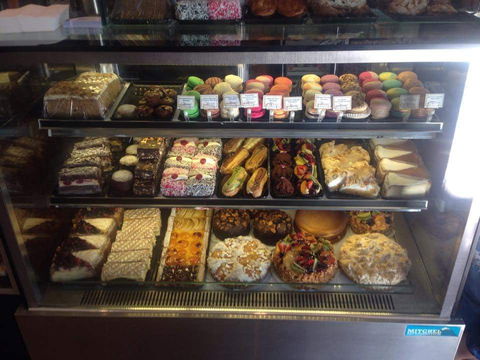 Euro Lounge Patisserie - Sydney 4u 0