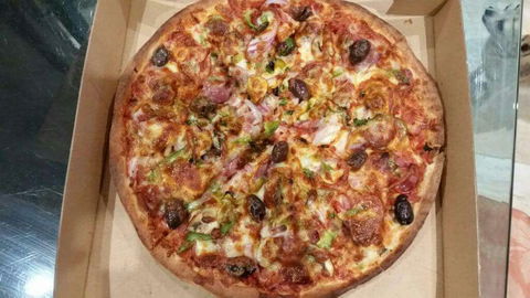 Italian Gourmet Pizza - Accommodation Sydney 0