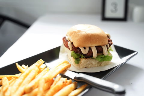Marburg Hotel - Sydney 4u 1