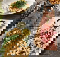 Mundaring Hotel - Sydney 4u