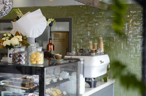 Nalou Kitchen - Sydney 4u 1