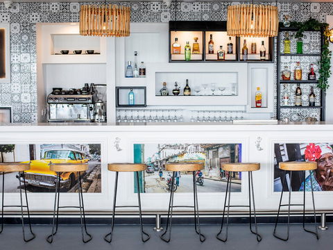 The Garden Bar Bistro - Accommodation Sydney 0