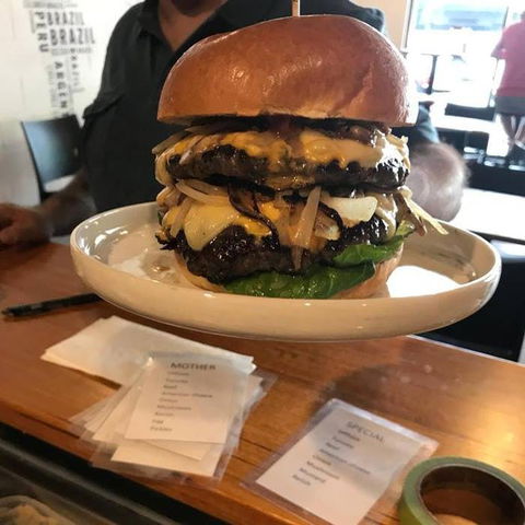 Fokker Burger - Sydney 4u 0