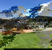 Mortimer's Wines Schoolhouse Cellar Door - Sydney 4u
