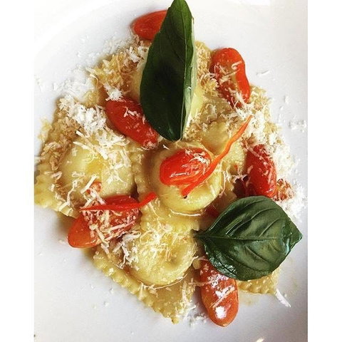 Thelma & Louise - Sydney Resort 0