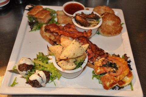 Salt Cafe Bar - Sydney Resort 0