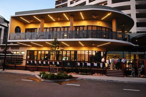Q Bar & Brasserie On The Avenue - Sydney 4u 1