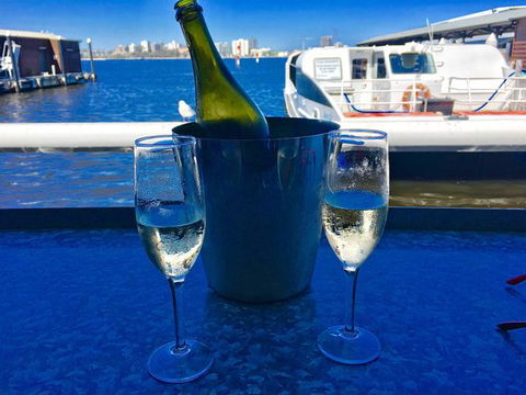 Riverside Cafe - Sydney 4u 0
