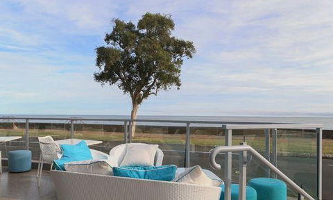 The Vinyard Restaurant & Wine Bar - Sydney 4u 6