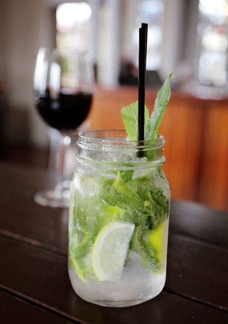 Tradewinds Bar & Bistro - Accommodation Sydney 6