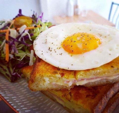 Le P'tit Cafe - Sydney 4u 28