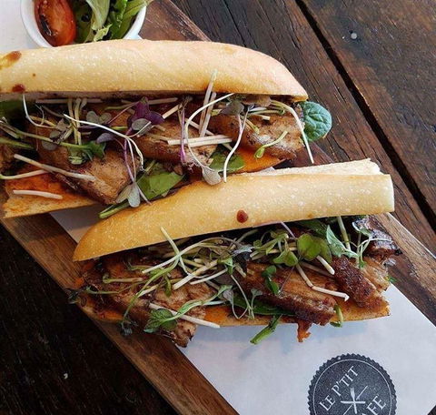 Le P'tit Cafe - Sydney 4u 29