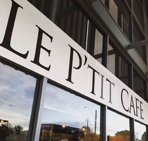 Le P'tit Cafe - Sydney 4u 41