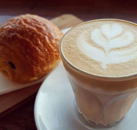 Le P'tit Cafe - Sydney 4u 6