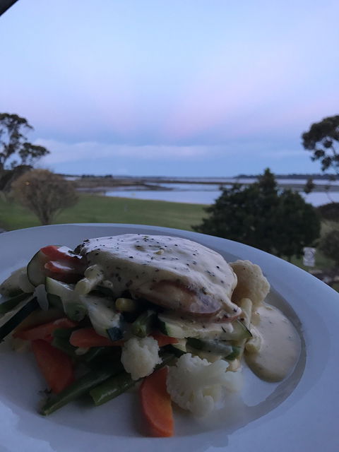 Bay Bar & Bistro - Sydney 4u 5