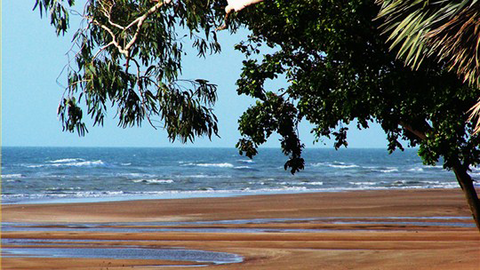 Beachfront Hotel - Sydney 4u 3