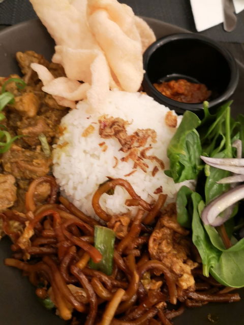 Manado Indonesian & International Cuisine - Sydney 4u 3