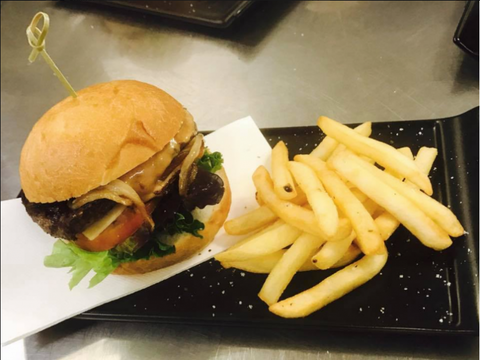 Woods And Irons Restaurant @ The Moranbah Golf Club - Sydney 4u 1