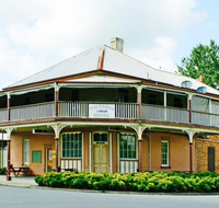 The Victoria Hotel Hinton - Sydney 4u