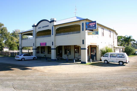 Coopernook Hotel - Sydney 4u 1