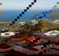 Tumbling Waters Retreat  Restaurant - Sydney 4u