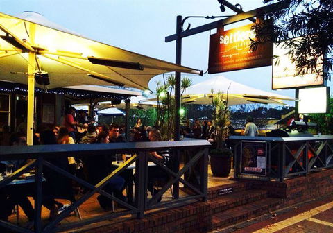Settlers Tavern - Sydney 4u 4