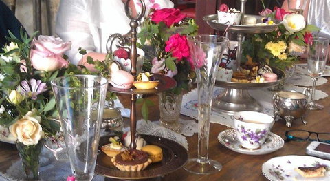 Worn-Out-Wares Cafe - Accommodation Sydney 6