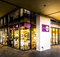 Little Piazza Bar  Grill - Sydney Resort