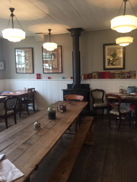 Czegs' Cafe - Sydney 4u 7
