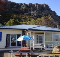 Nut Rock Cafe - Accommodation Sydney