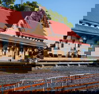 Tracks on Point - Accommodation Sydney