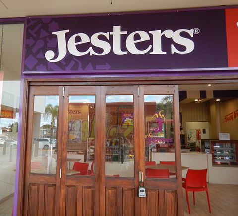 Jesters - Sydney 4u 0