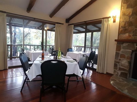 Evedon Lakeside Restaurant - Sydney 4u 0