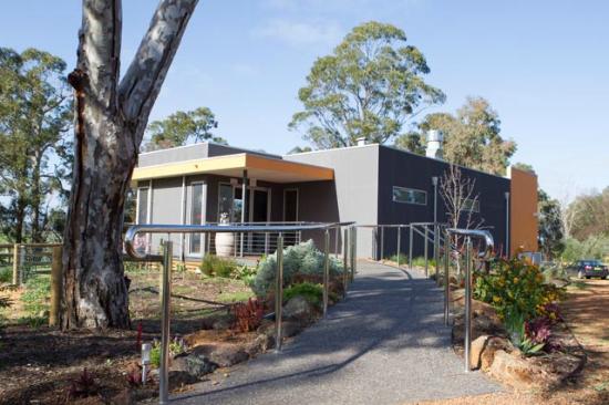 Dardanup WA Sydney 4u