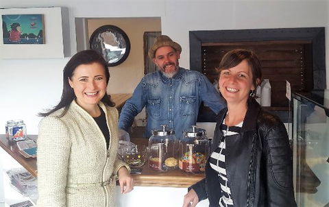 Erb 'N' Flo Breakfast And Coffee Bar - Sydney 4u 0