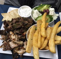 Nik's BBQ On the Lake - Sydney 4u