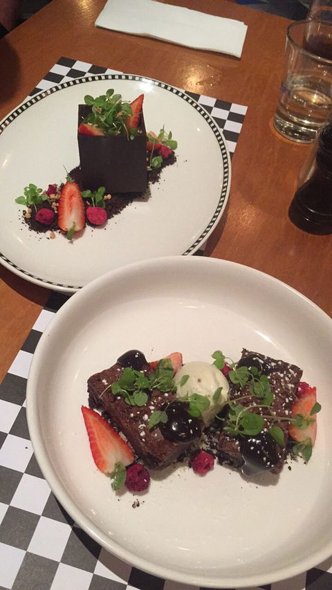 Atura Roadhouse Bar And Grill - Sydney 4u 5