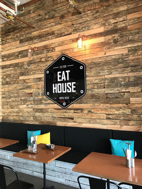 Eat House - Sydney 4u 8