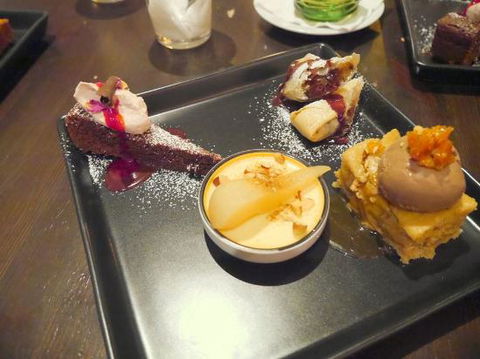 Eggless - Sydney 4u 0