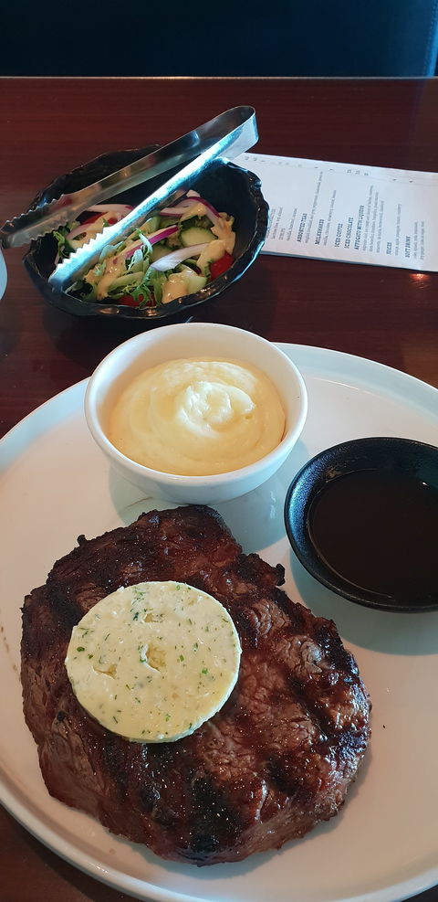 Sarins Bar & Restaurant - Sydney 4u 5