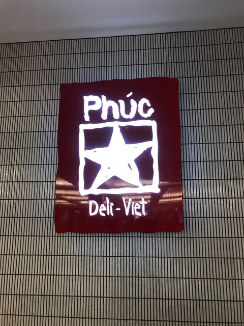 Phuc Deli Viet - Sydney 4u 3