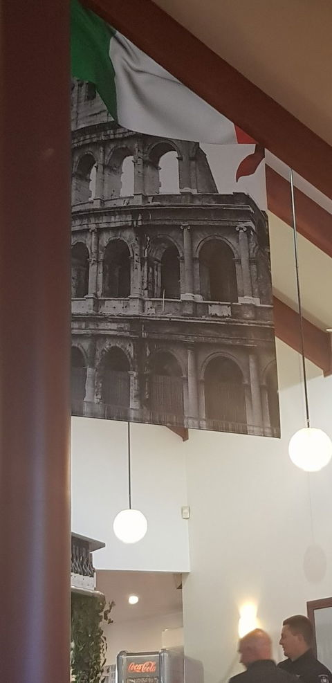 Valentino's Devonport - Sydney 4u 6