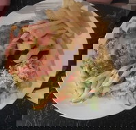 Mud Hut Hotel - Accommodation Sydney