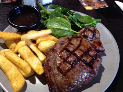 The Old Britannia - Sydney 4u 0