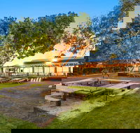 Batesford Hotel - Sydney 4u