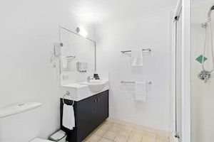 The Coffee House Apartments & Bistro - Sydney 4u 9