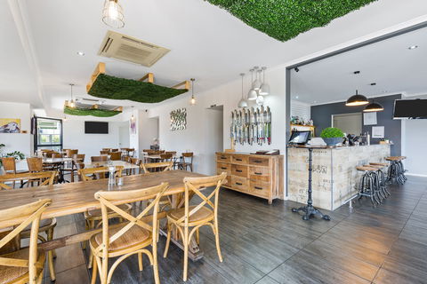 The Stirling Hotel Rockhampton - Sydney 4u 5